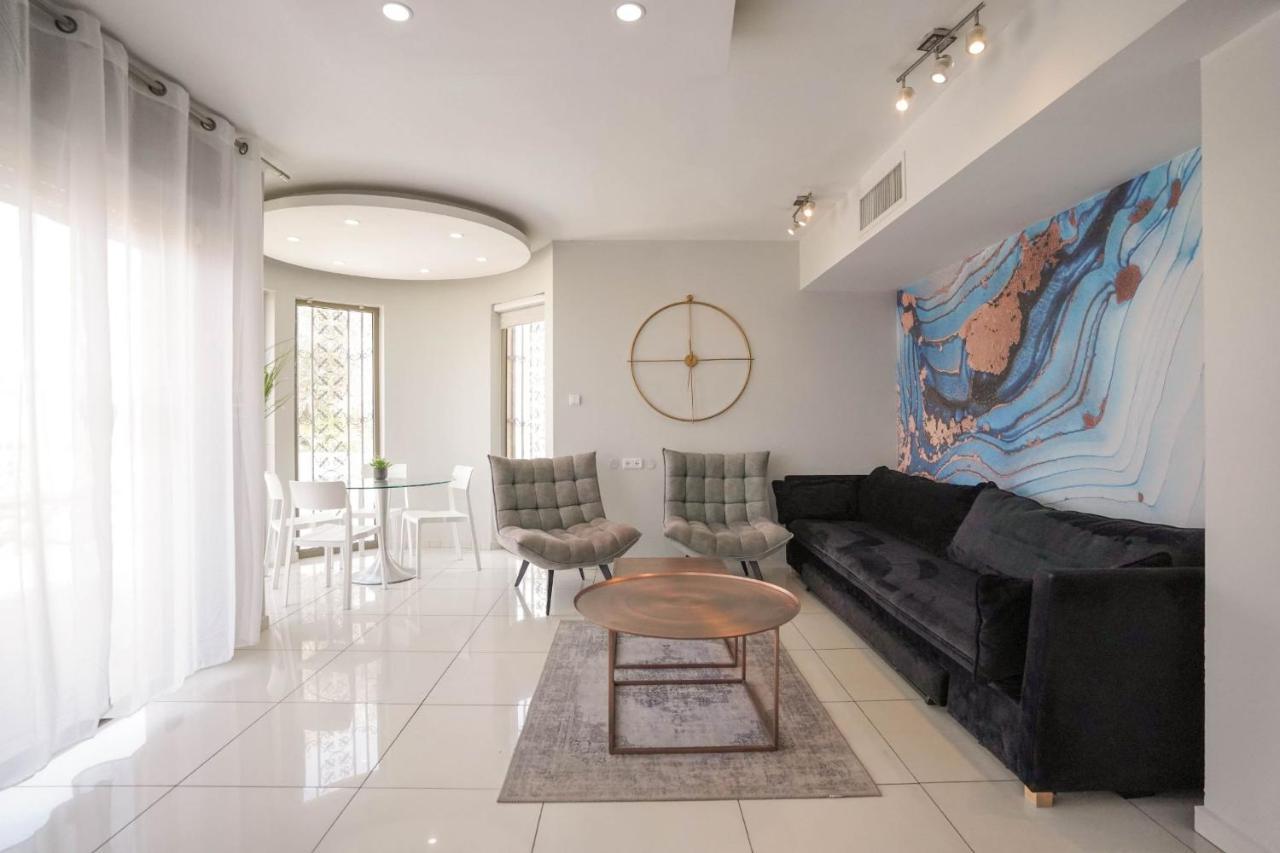 Appartement Yalarent Oasis Garden With Private Pool Eilat